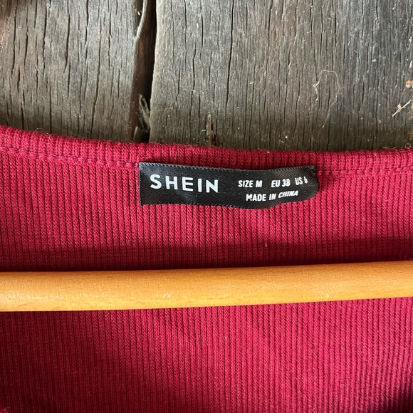 Crop top - Picture 3 of 3